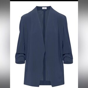Aritzia-Babaton NWOT Navy Blazer, size 6